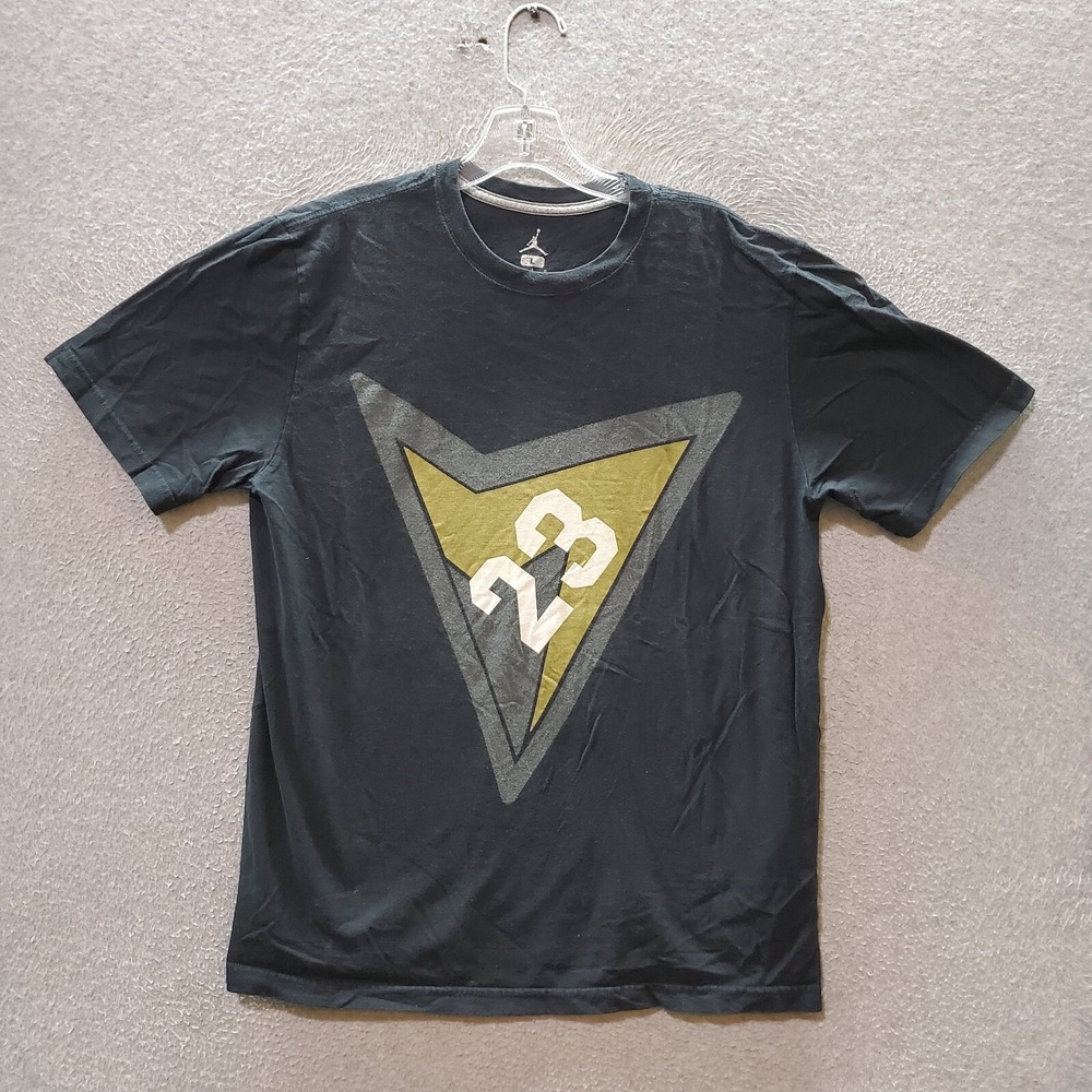 Air Jordan Men T-Shirt Large Black Logo Jump Man 23 Graphic‎ Short Sleeve